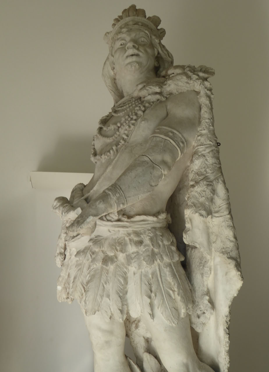 Estátua de Peri de I. Guarany na Villa Gomes, Itália. Foto A.A.Bispo